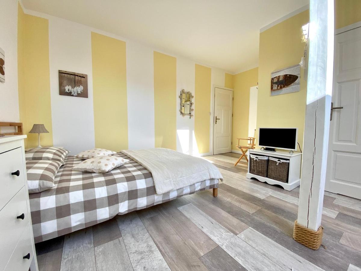 Szary Domek Apartamenty Ustka Kültér fotó
